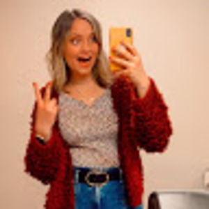 Meet your Posher, Alaina